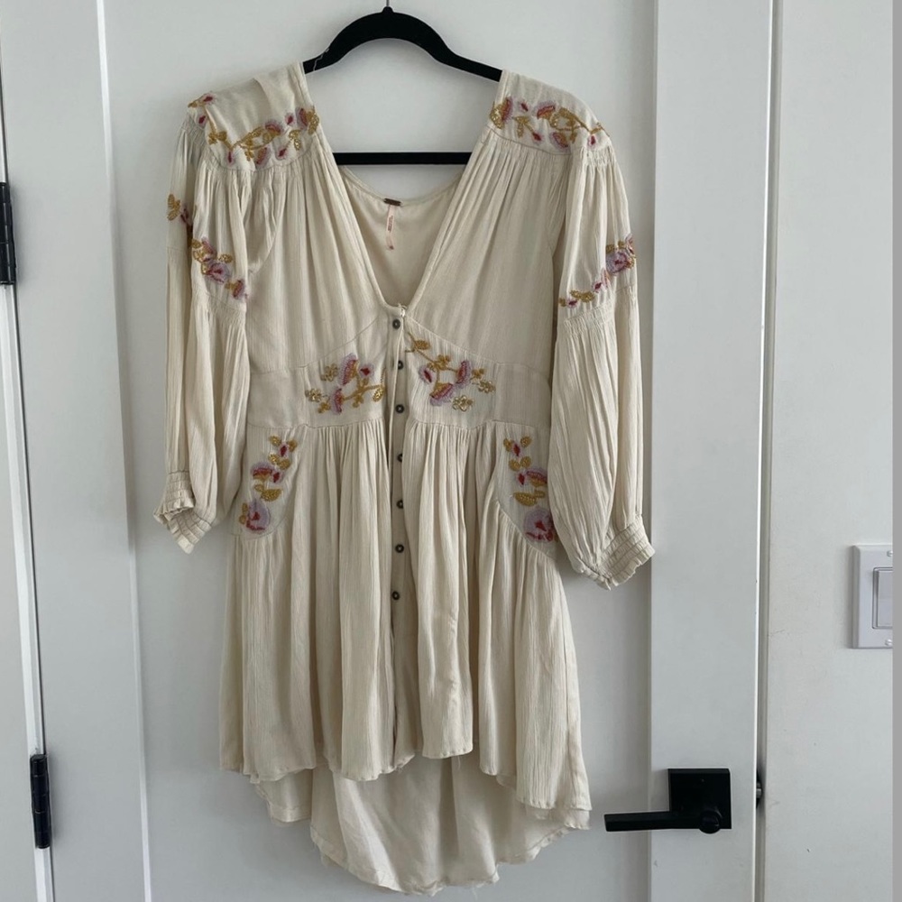 Free people day glow mini/midi dress w flower embroider stitching (small)